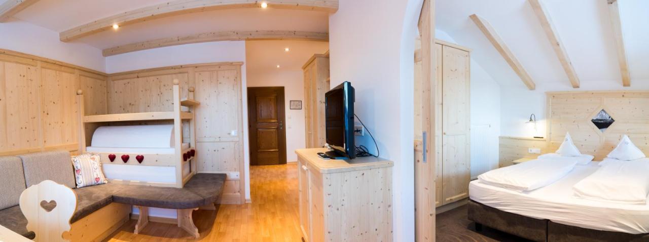 Hotel Alaska Selva di Val Gardena Kültér fotó